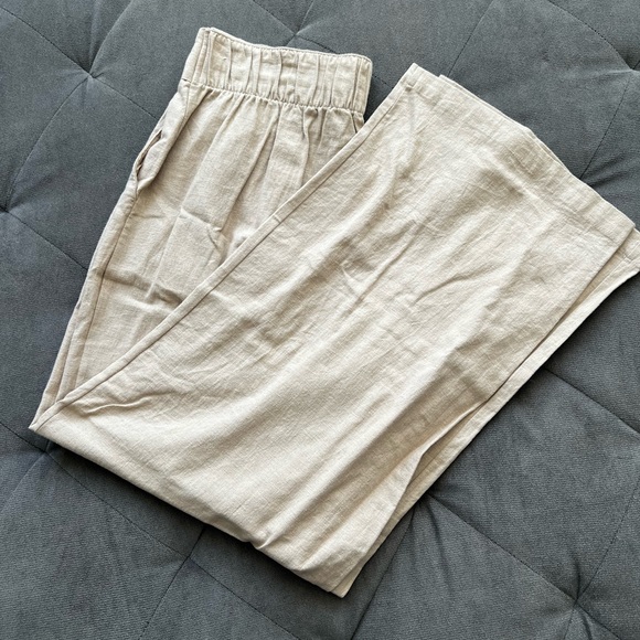 Abercrombie & Fitch Pants - NWOT - Abercrombie & Fitch Wide Legged Linen Trouser